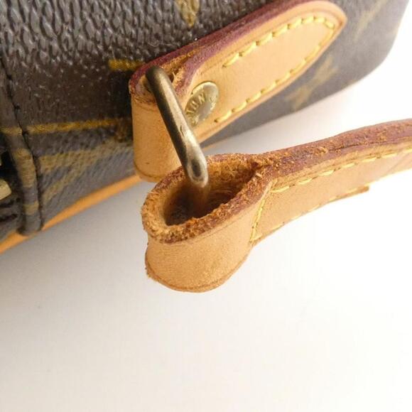 LOUIS VUITTON Brown Monogram Shoulder Bag - Picture 6 of 10